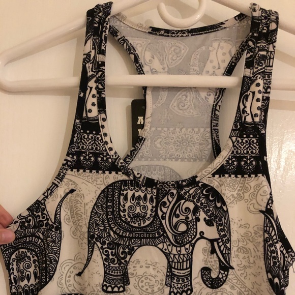 SOLD Elephant Print Tank - Picture 5 of 5
